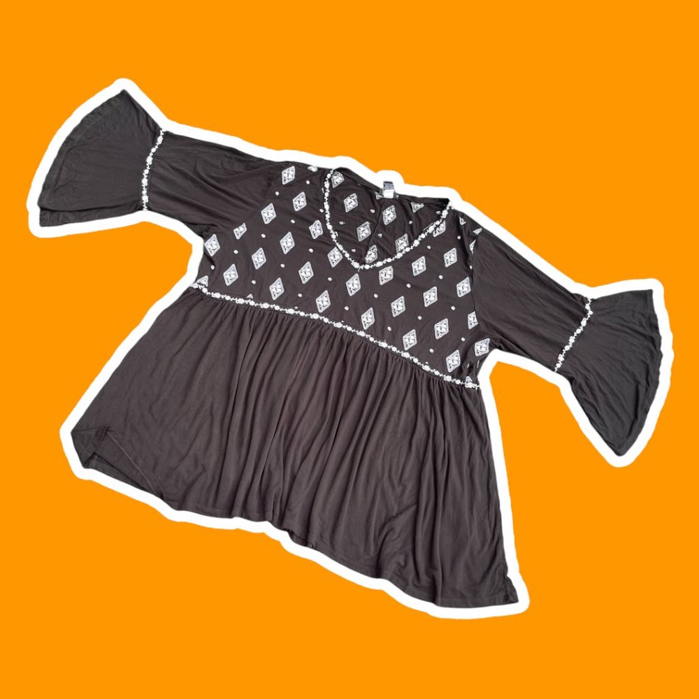 Torrid black embroidered babydoll peasant top with bell sleeves